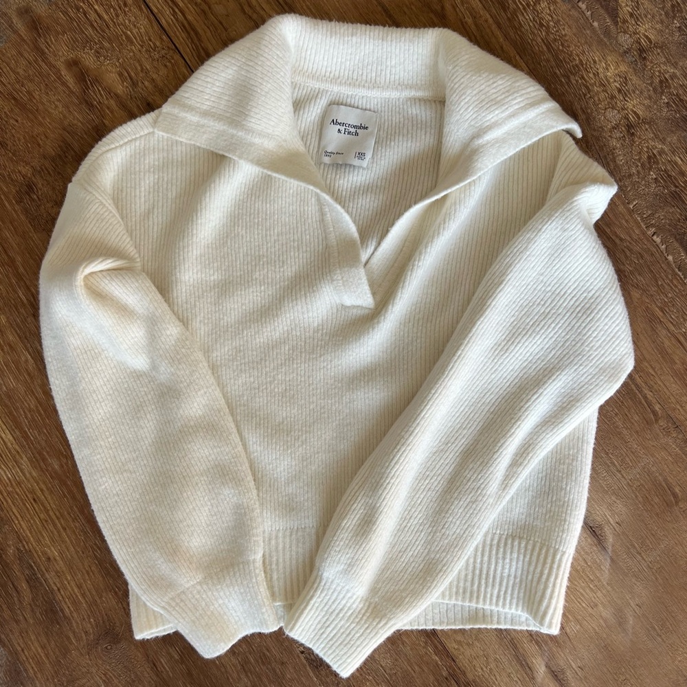 Abercrombie Notch Neck Polo Sweater NWOT